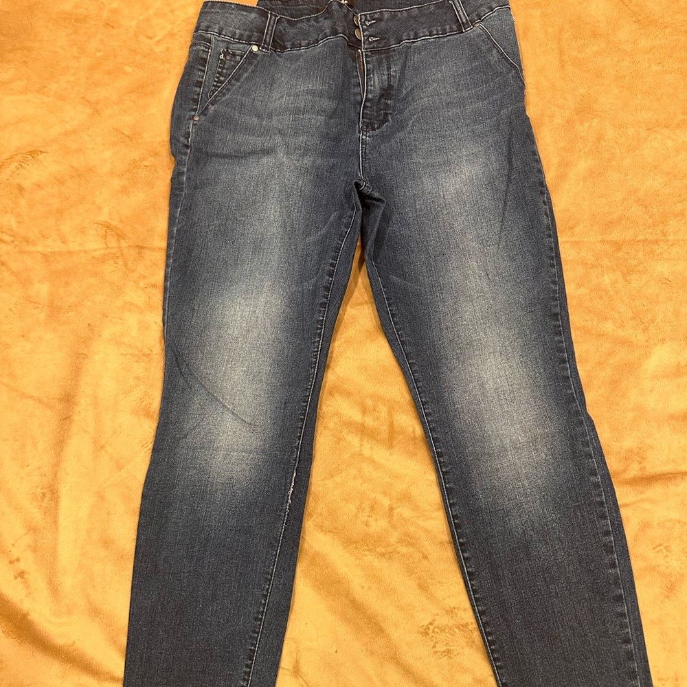 D. Jeans- dark wash- 16